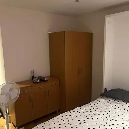 1 Bed Flat In Central Londres Exterior foto